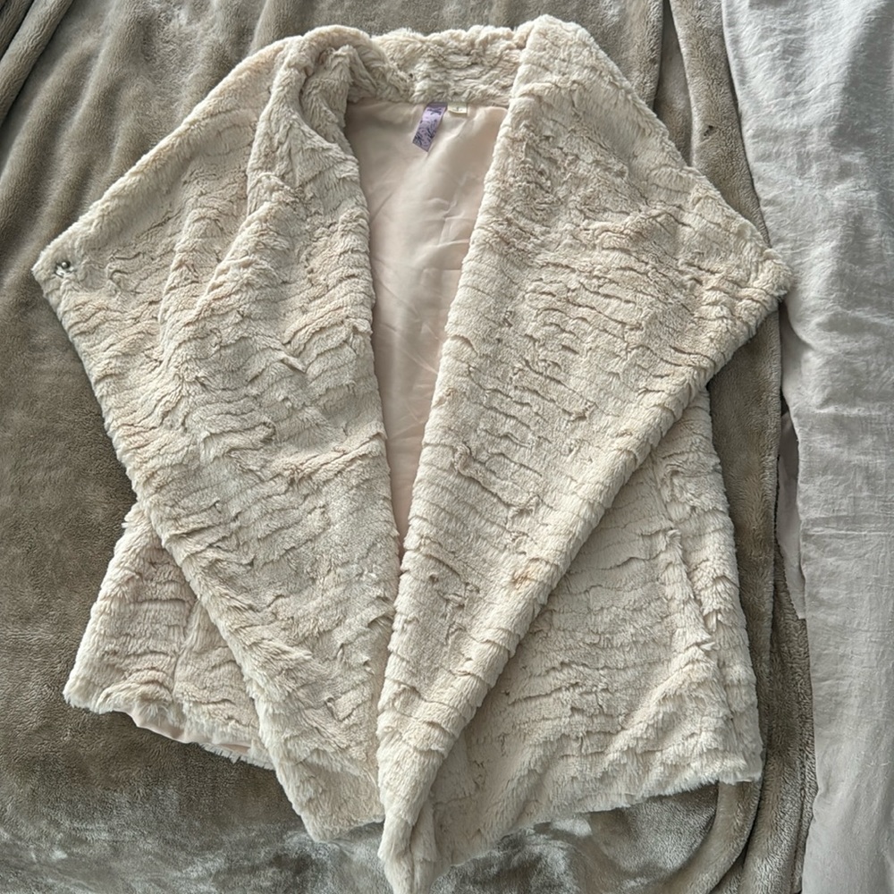 Francesca’s Off White Vest